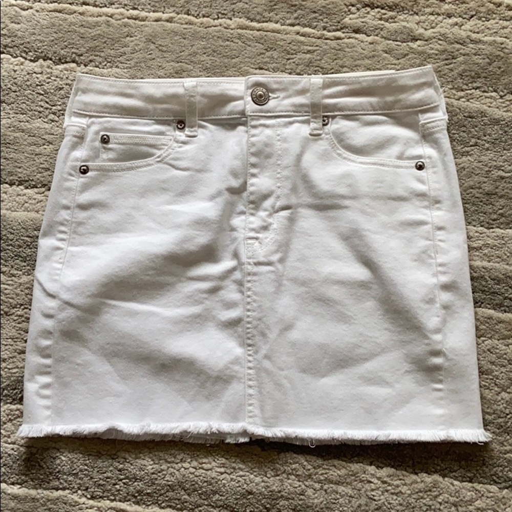 Brand new American Eagle white jean skirt